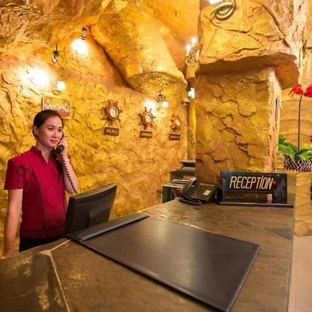 Tiger Complex By Eyg Hotel Patong Kültér fotó